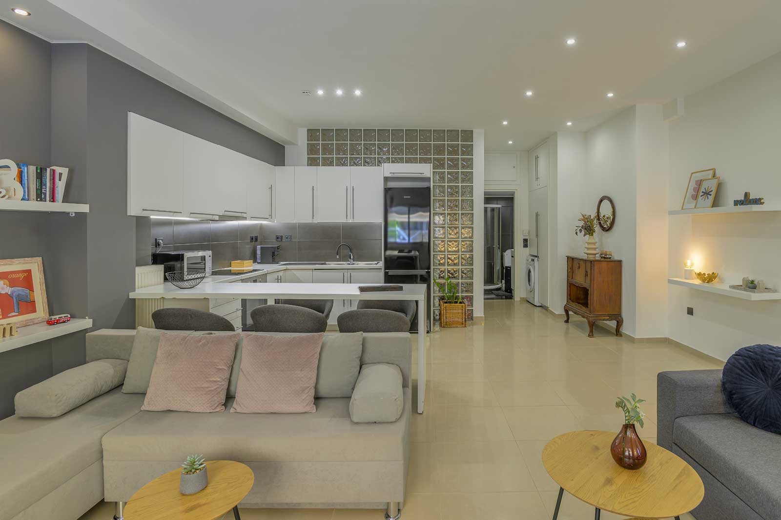 Kalafatis Downtown Apartment