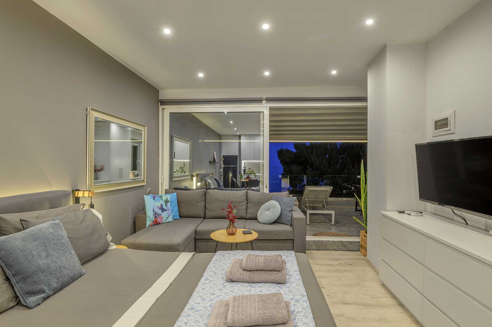 Kalafatis Seaside Apartments Beach Home 1